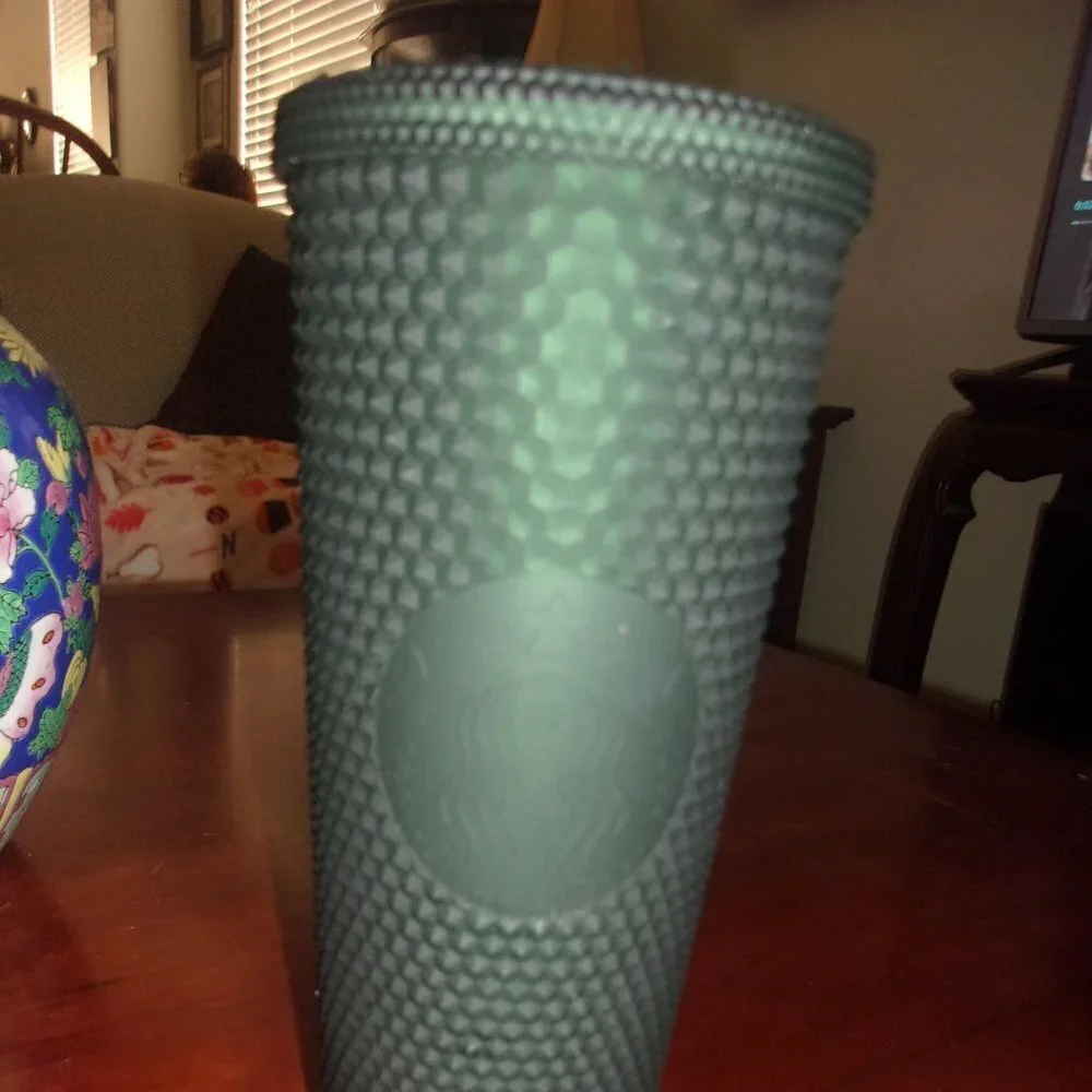 Limited Edition Starbucks Studded Matte Dark Green 24 oz Tumbler Used